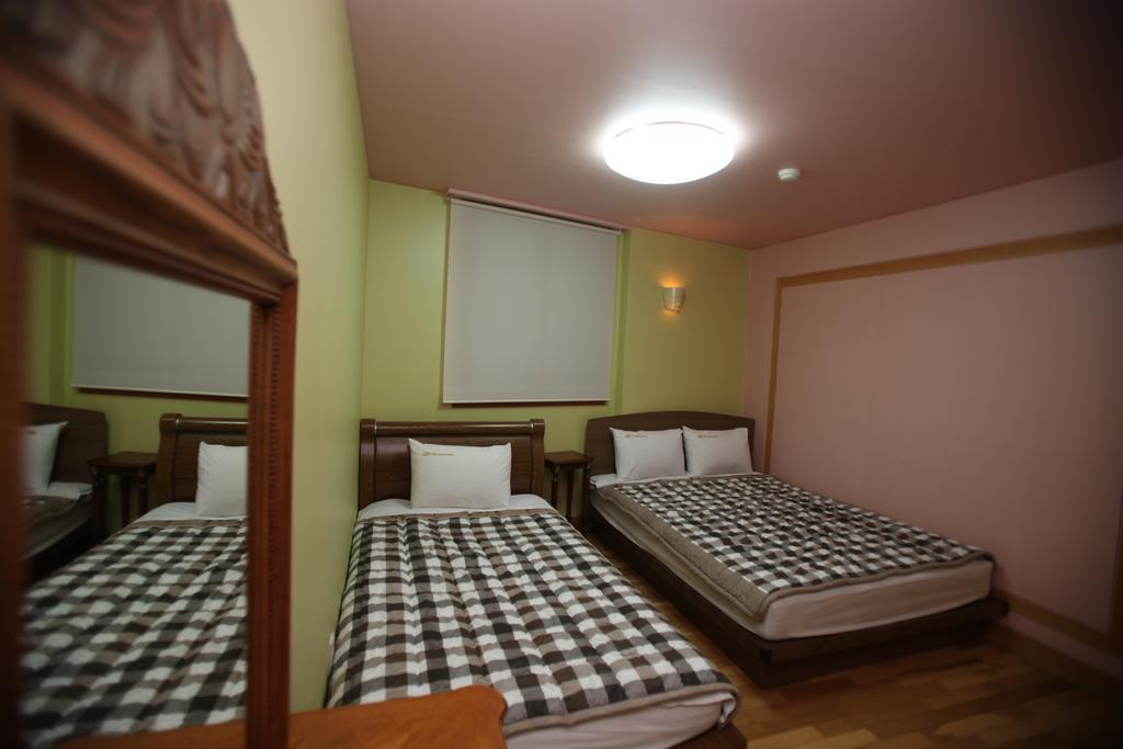 Hostel Lyndon Чечжу Номер фото