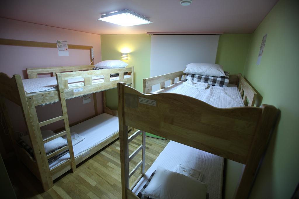 Hostel Lyndon Чечжу Номер фото
