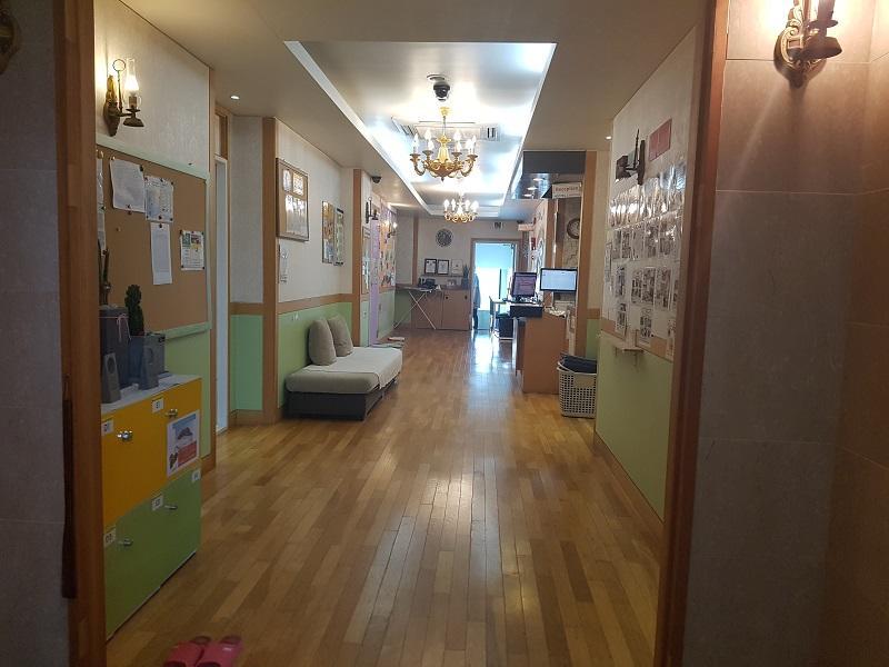 Hostel Lyndon Чечжу Екстер'єр фото