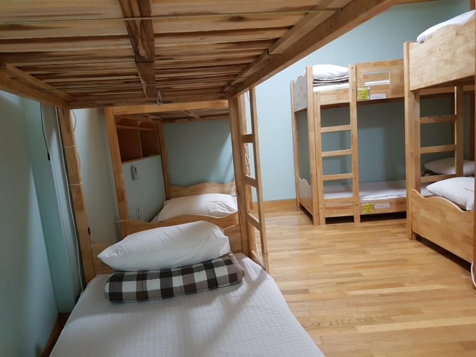 Hostel Lyndon Чечжу Екстер'єр фото