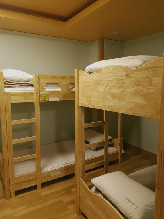 Hostel Lyndon Чечжу Екстер'єр фото
