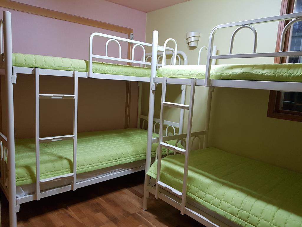 Hostel Lyndon Чечжу Екстер'єр фото