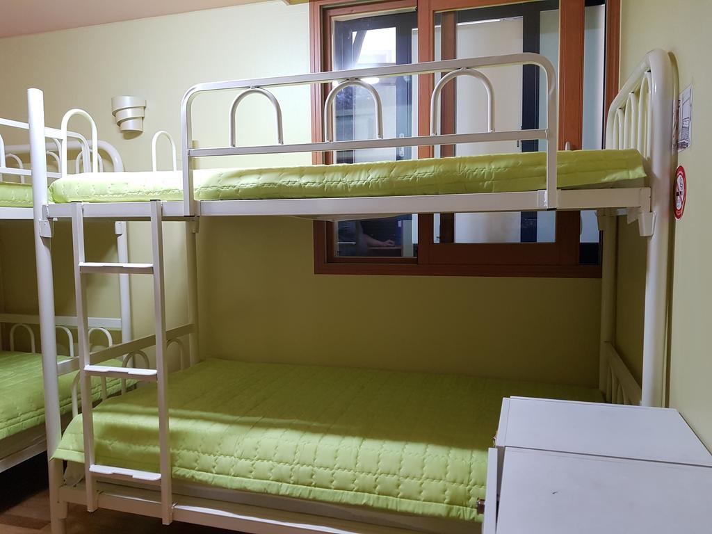 Hostel Lyndon Чечжу Екстер'єр фото