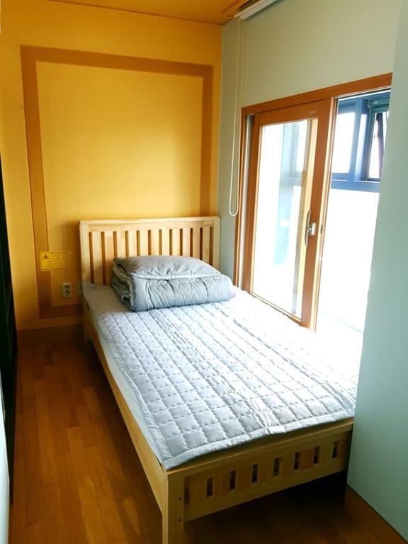Hostel Lyndon Чечжу Екстер'єр фото