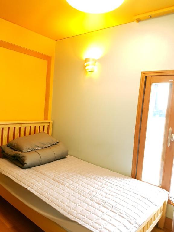Hostel Lyndon Чечжу Екстер'єр фото