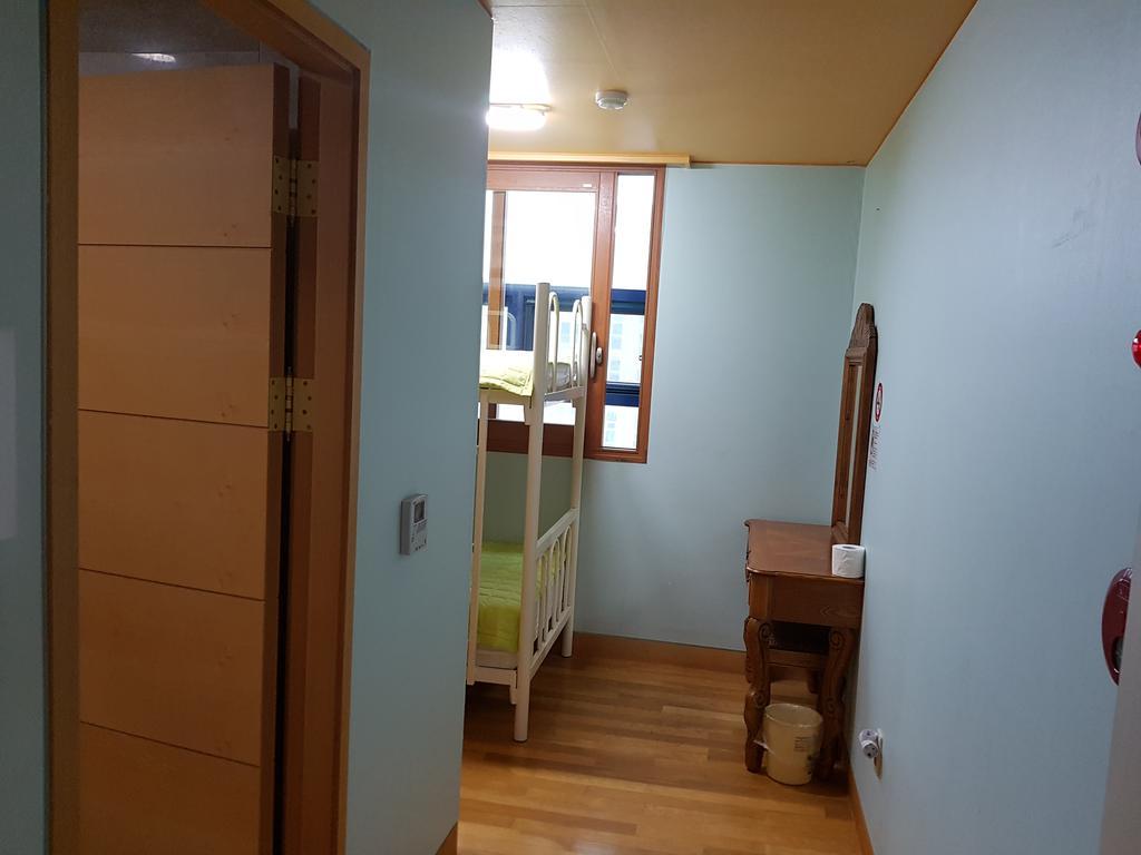 Hostel Lyndon Чечжу Номер фото