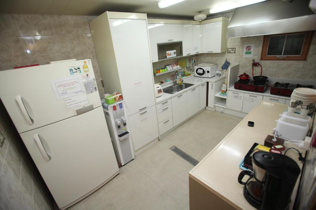 Hostel Lyndon Чечжу Екстер'єр фото