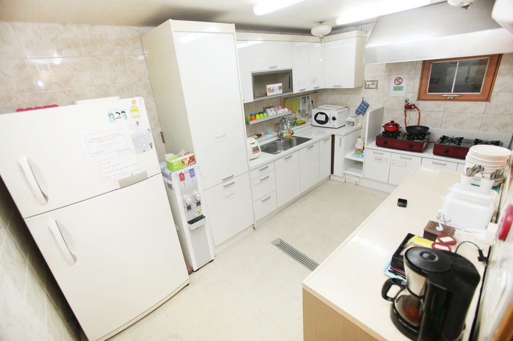 Hostel Lyndon Чечжу Екстер'єр фото
